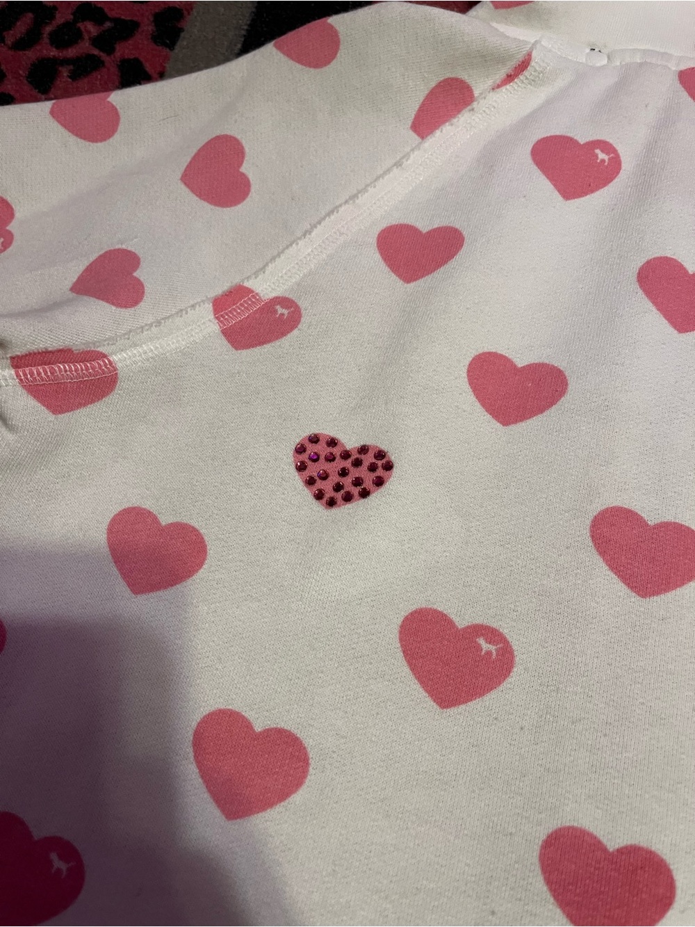 Vintage PINK Victoria's Secret 2007 white and pink heart rhinestone zipup jacket - Picture 6 of 12